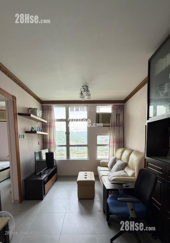 Kam Tai Court Sell 3 Bedrooms , 2 Bathrooms 650 ft²