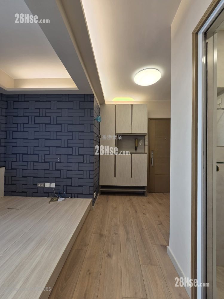 Tak Bo Garden Sell 1 Bathroom 253 ft²