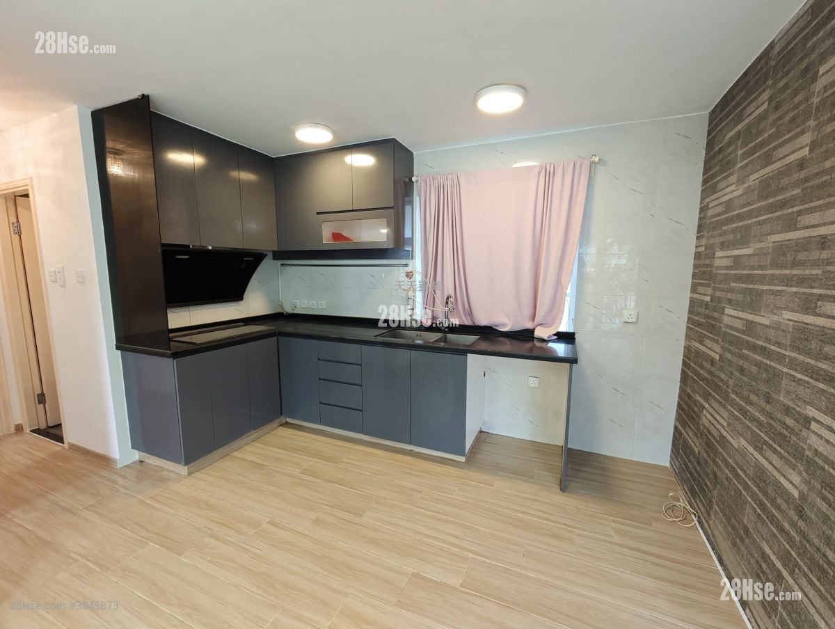 Village House Rental 2 Bedrooms , 2 Bathrooms 700 ft²