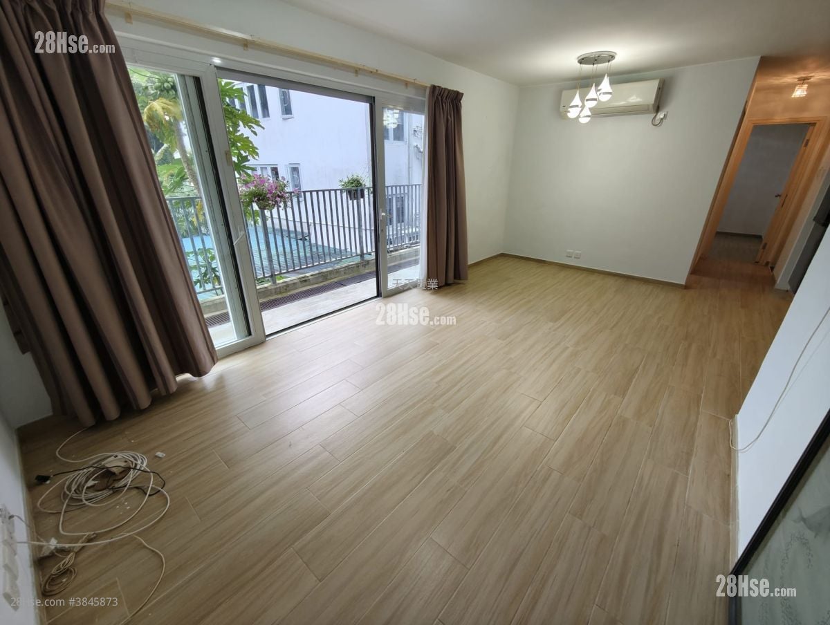 Village House Rental 2 Bedrooms , 2 Bathrooms 700 ft²