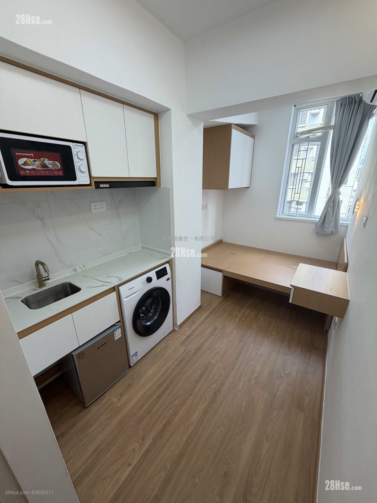 廳: Room F $9500 Room G$9500