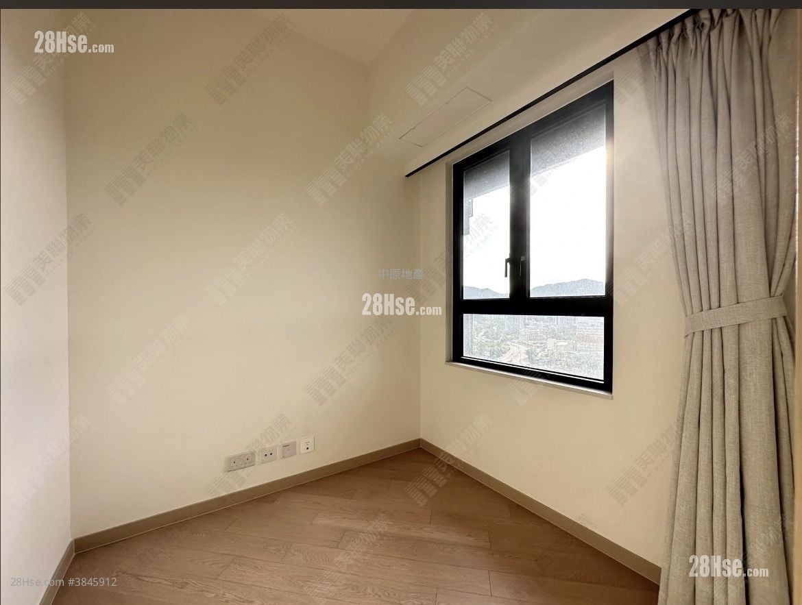 Mount Regency Rental 454 ft²