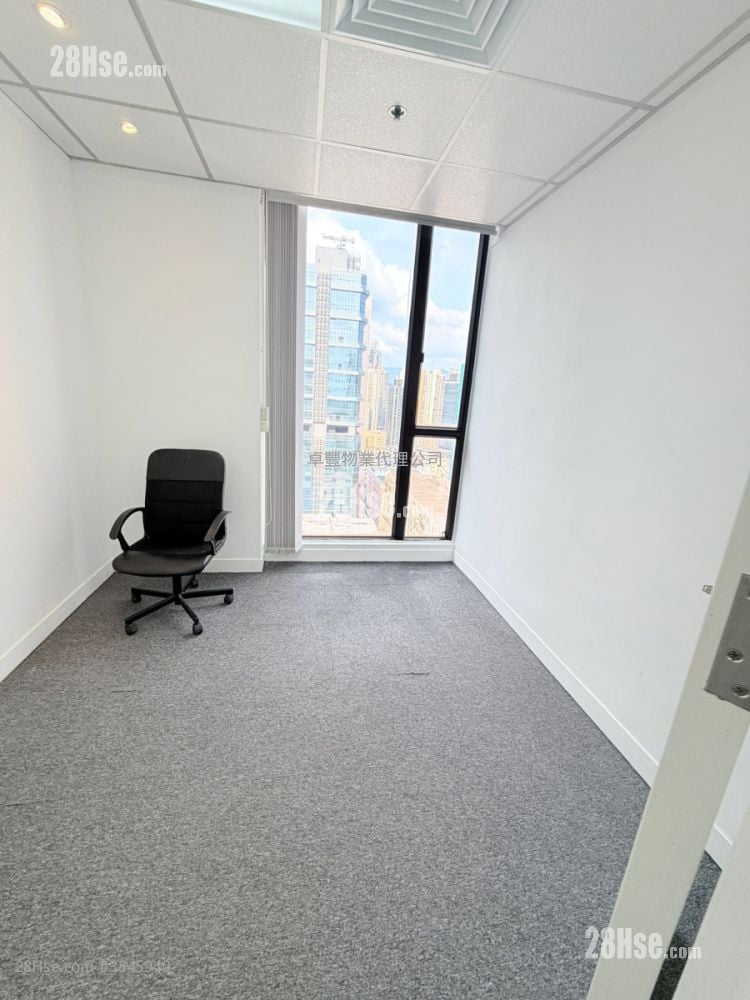 Easy Tower Rental 4 Bedrooms 1,269 ft²