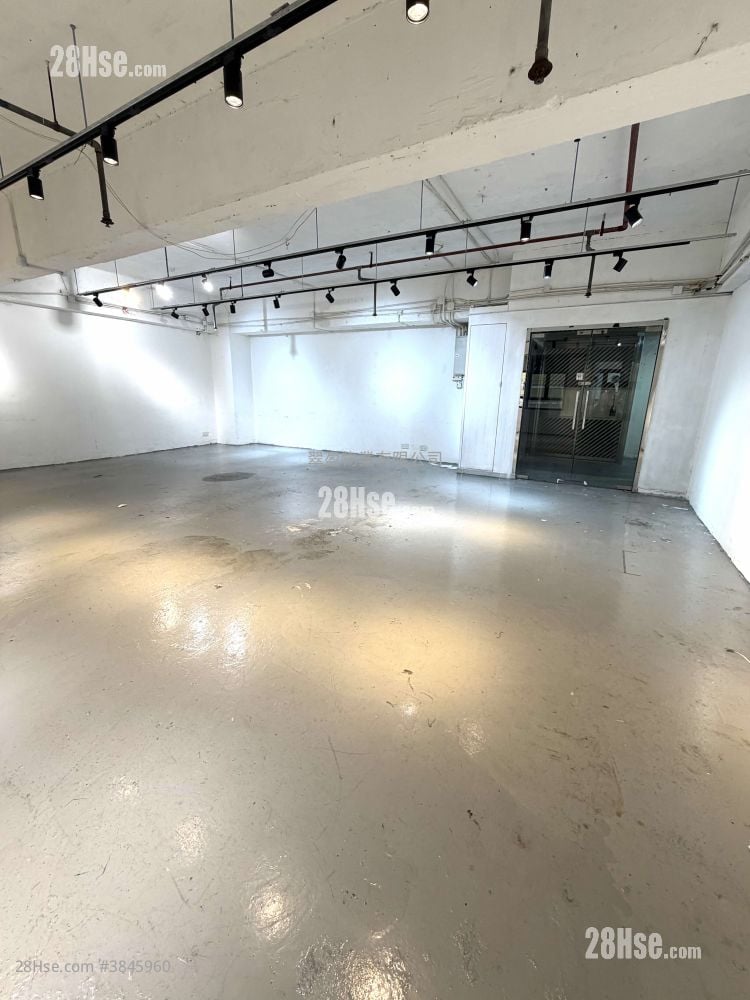 观塘工业中心 租盘 806 平方尺