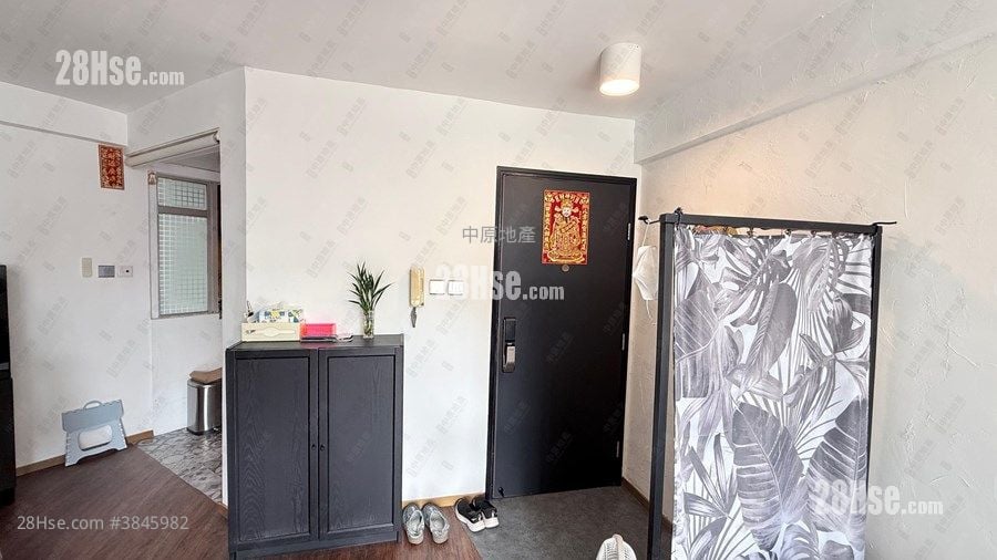 Laguna City Sell 2 Bedrooms , 1 Bathroom 517 ft²