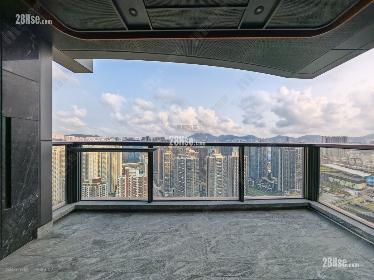 Cullinan Sky Sell 4 Bedrooms , 3 Bathrooms 1,993 ft²
