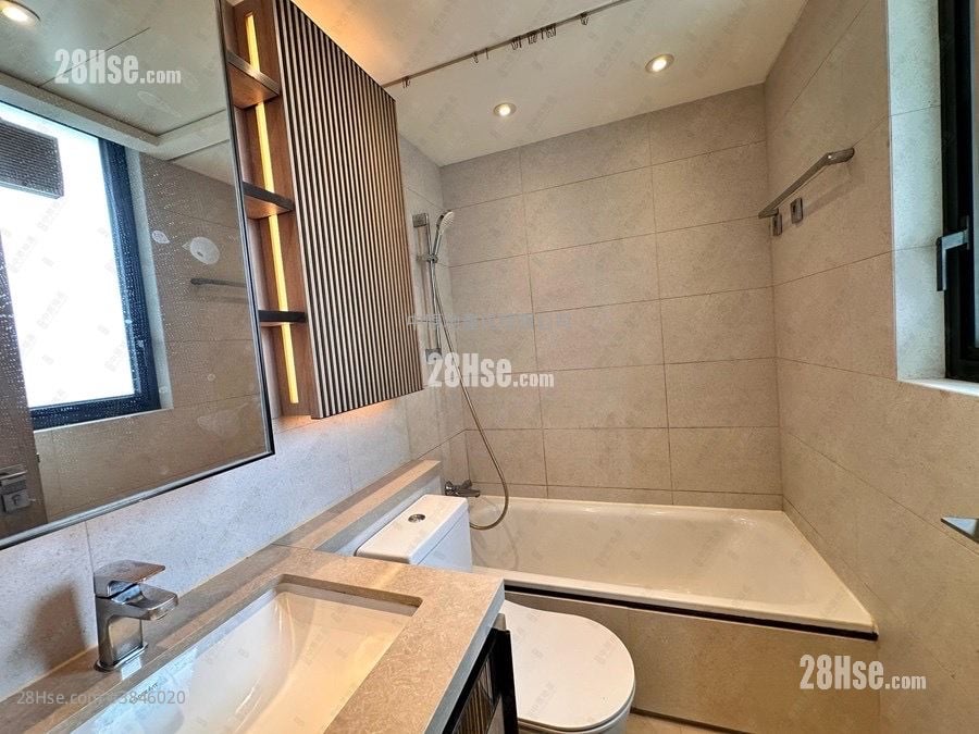 Wetland Seasons Park Rental 4 Bedrooms , 2 Bathrooms 664 ft²