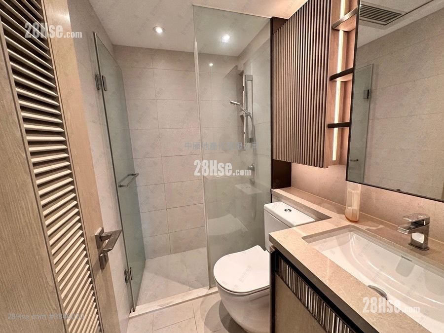 Wetland Seasons Park Rental 4 Bedrooms , 2 Bathrooms 664 ft²