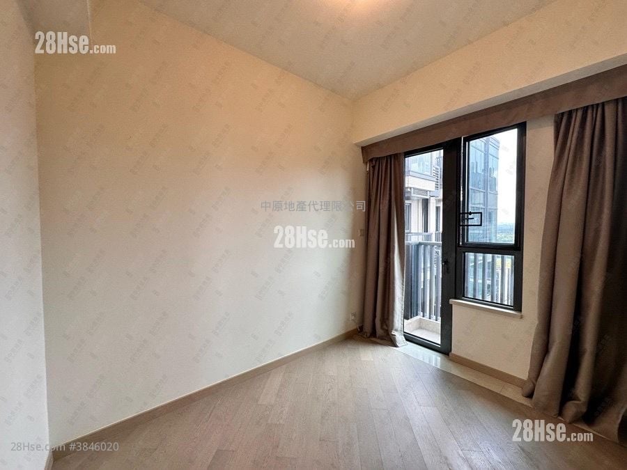Wetland Seasons Park Rental 4 Bedrooms , 2 Bathrooms 664 ft²