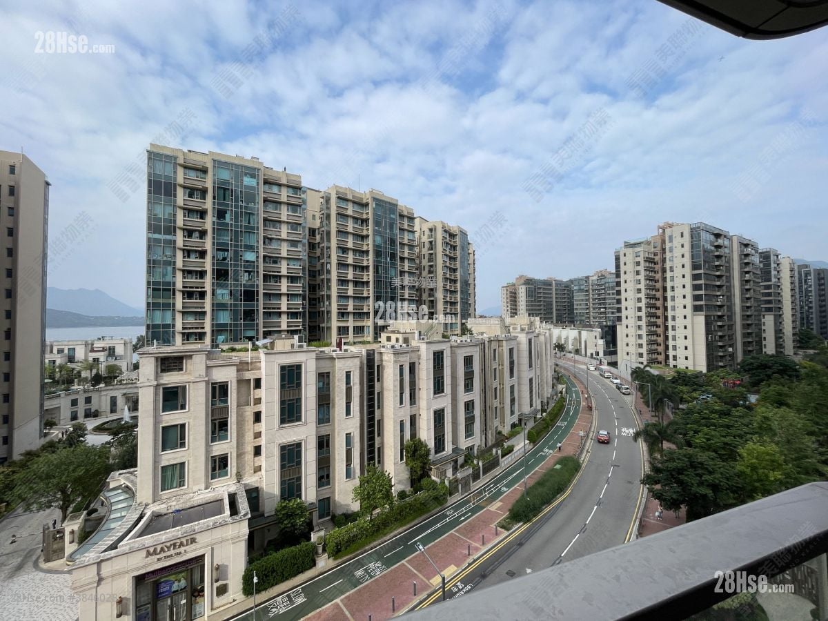 Solaria Rental 3 Bedrooms , 2 Bathrooms 696 ft²