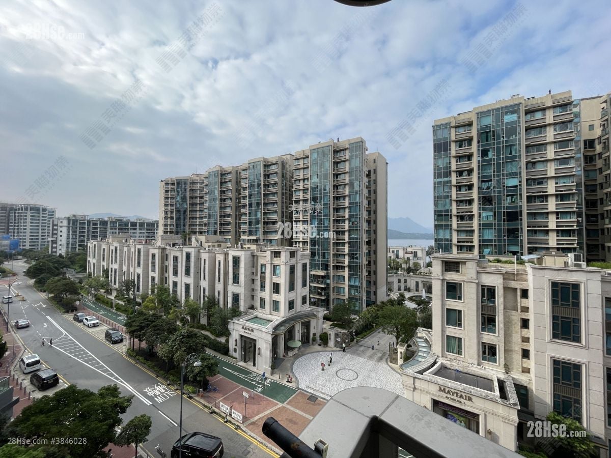 Solaria Rental 3 Bedrooms , 2 Bathrooms 696 ft²