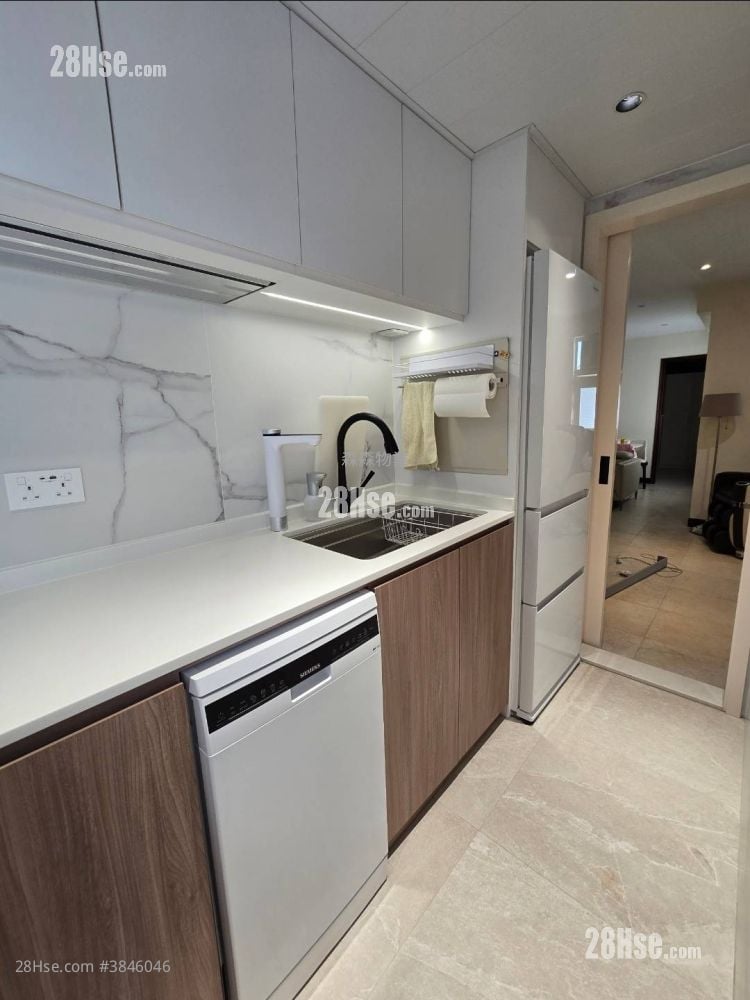 Hoi Kwong Court Rental 3 Bedrooms , 1 Bathroom 639 ft²