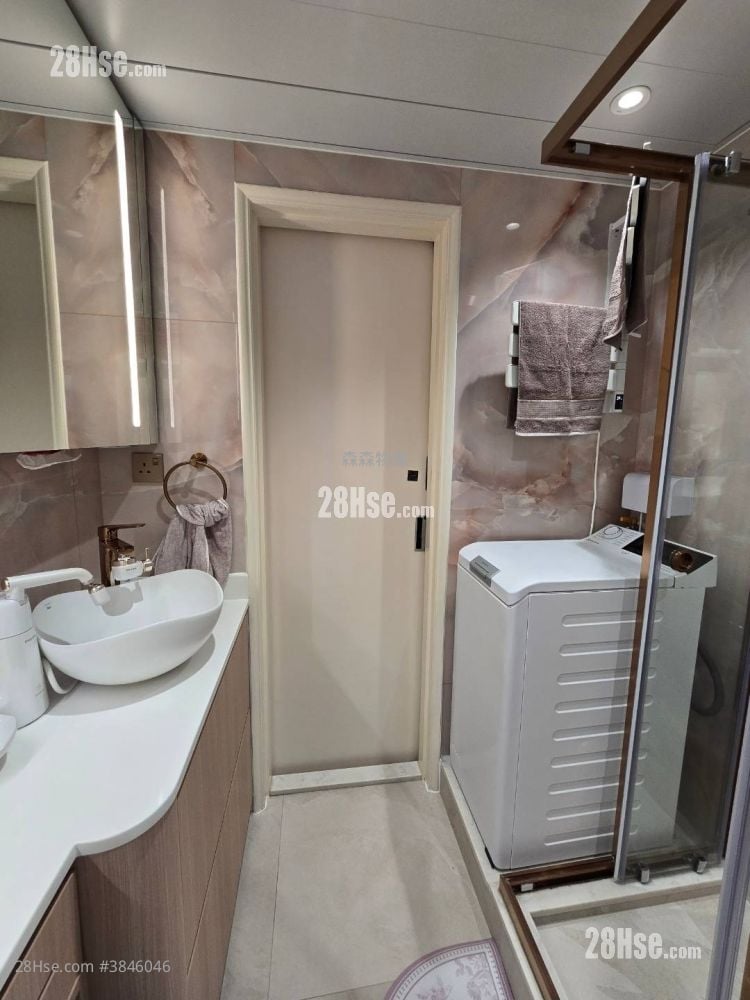 Hoi Kwong Court Rental 3 Bedrooms , 1 Bathroom 639 ft²
