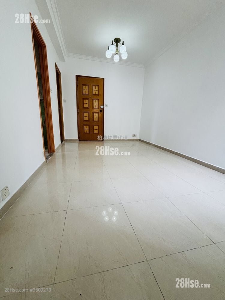 Scenic Court Sell 2 Bedrooms , 1 Bathroom 358 ft²