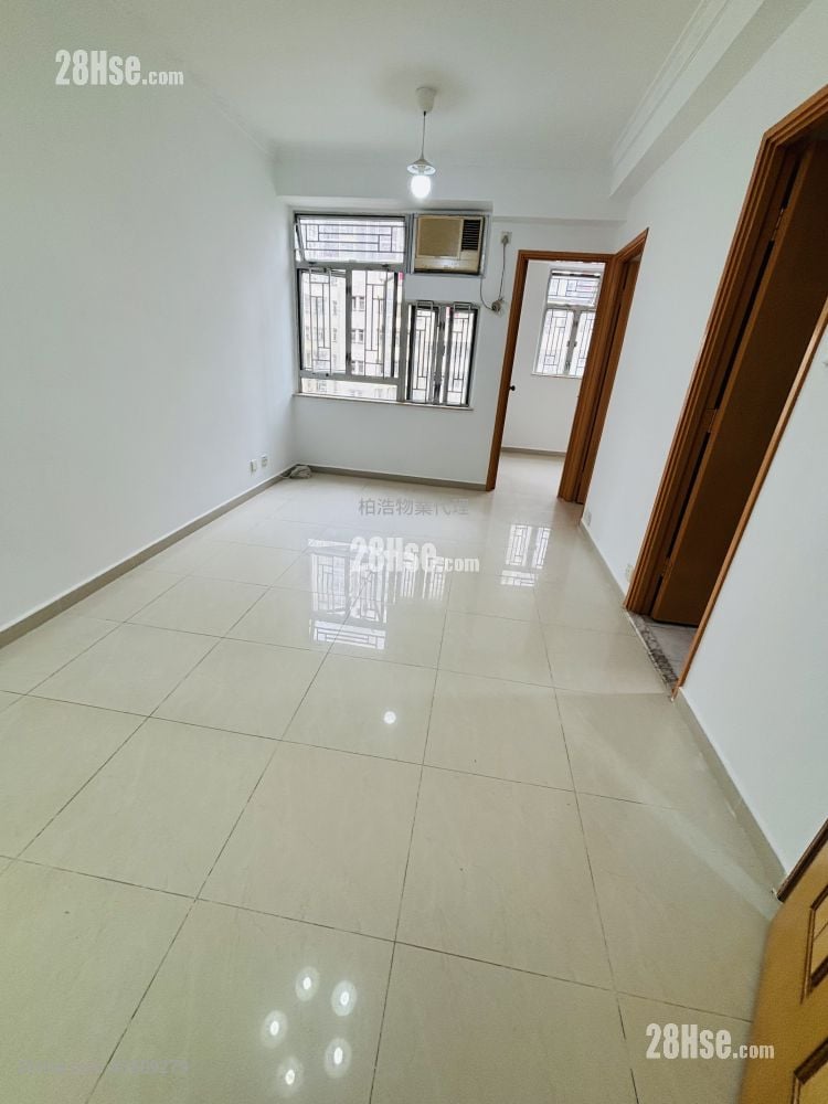 Scenic Court Sell 2 Bedrooms , 1 Bathroom 358 ft²
