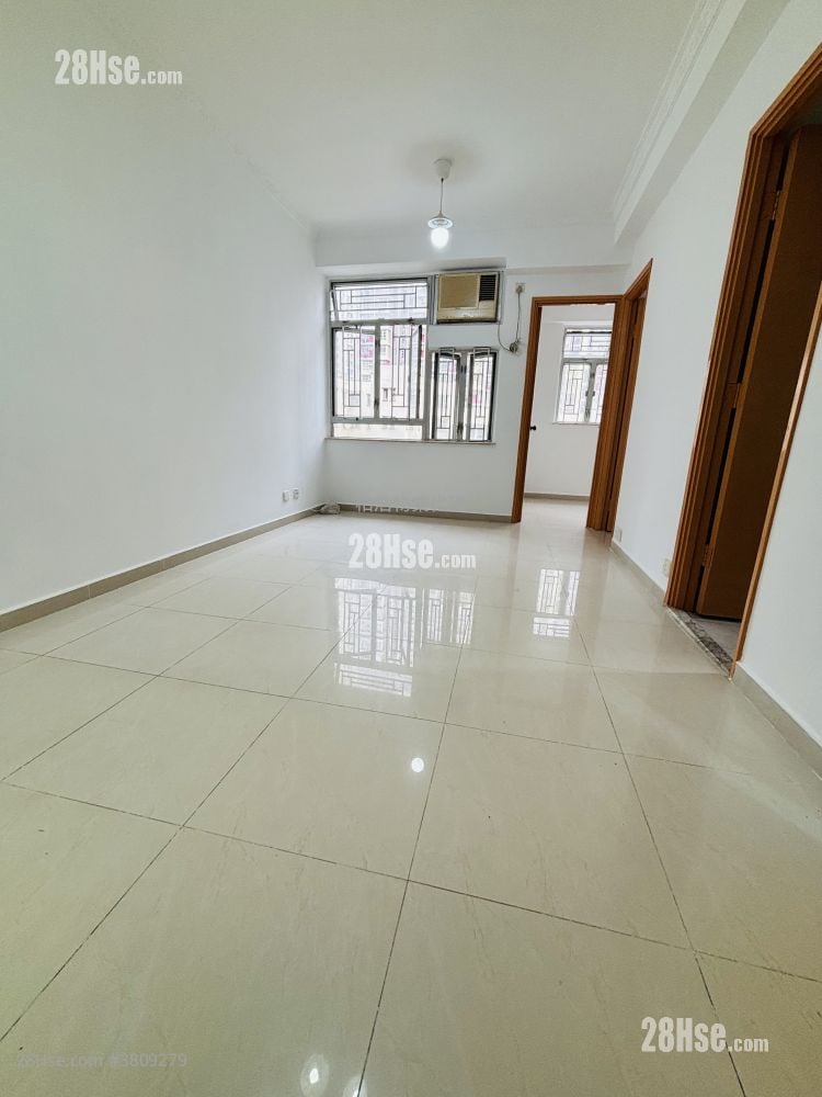 Scenic Court Sell 2 Bedrooms , 1 Bathroom 358 ft²