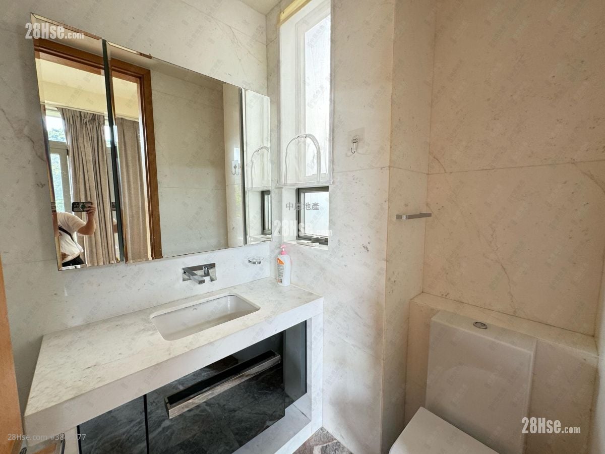 The Green Sell 3 Bedrooms 1,315 ft²