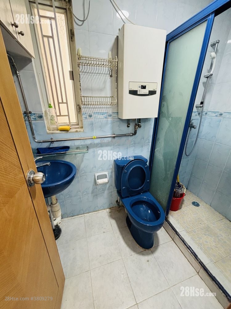 Scenic Court Sell 2 Bedrooms , 1 Bathroom 358 ft²