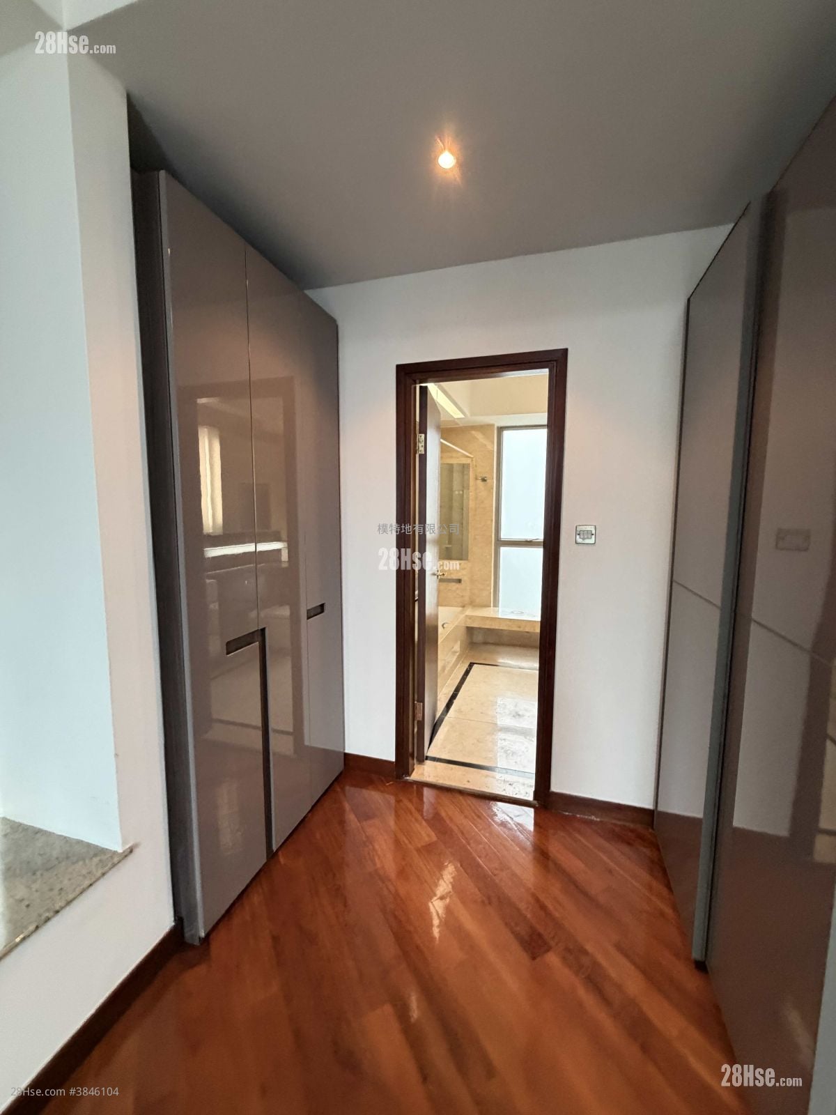 Mount Beacon Rental 4 Bedrooms , 3 Bathrooms 1,483 ft²