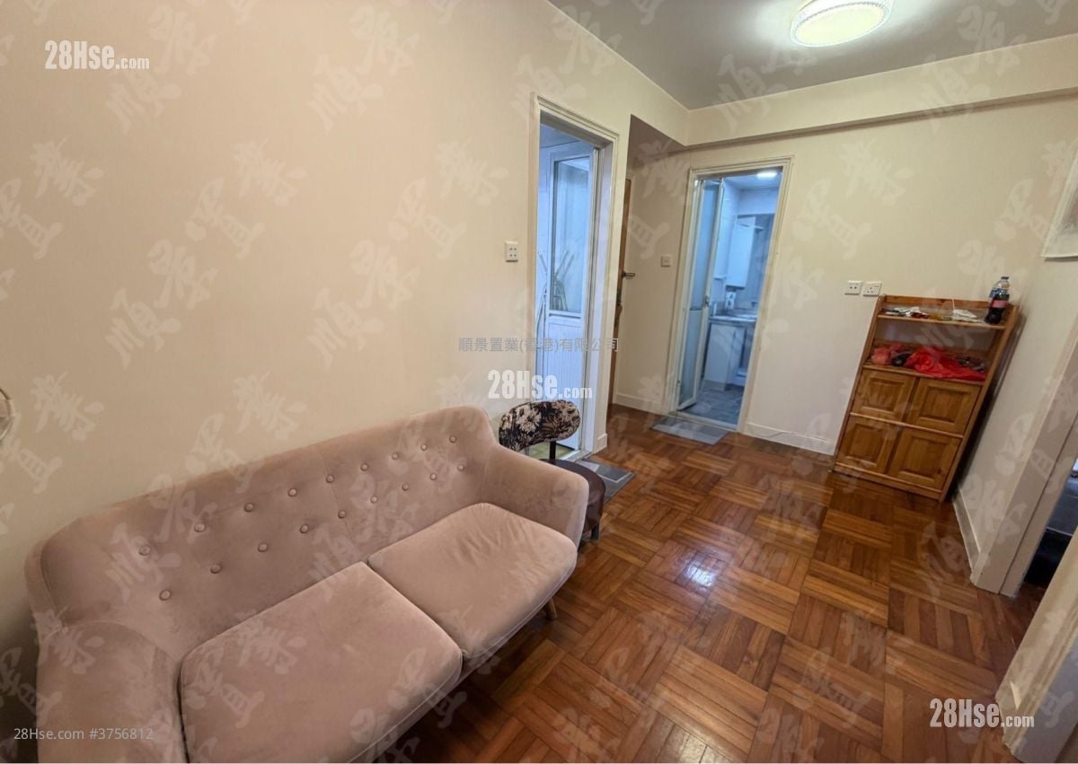 Wai Ching Court Rental 2 Bedrooms , 1 Bathroom 306 ft²