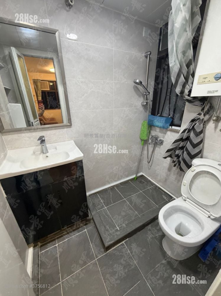 Wai Ching Court Rental 2 Bedrooms , 1 Bathroom 306 ft²