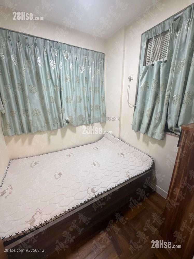 Wai Ching Court Rental 2 Bedrooms , 1 Bathroom 306 ft²