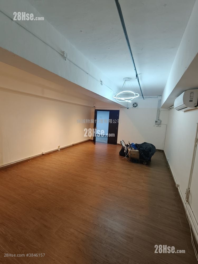 凯源工业大厦 租盘 370 平方尺