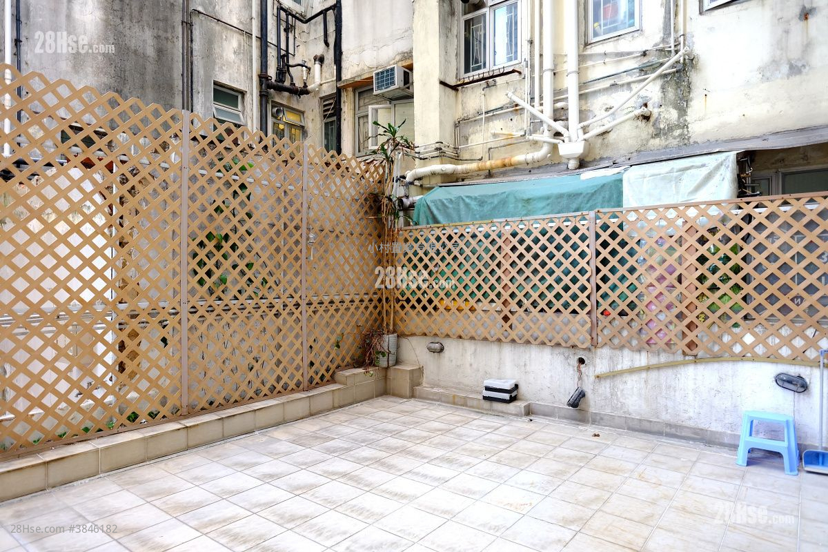 其它: Flat roof