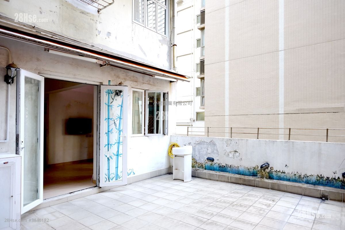 其它: Flat roof