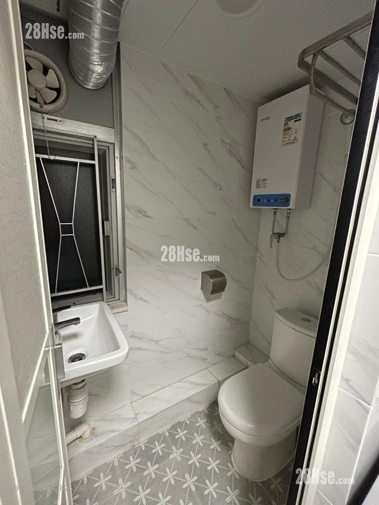 World Fair Court Rental 1 Bedroom , 1 Bathroom 100 ft²