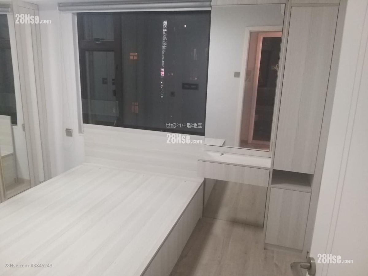 Green Field Court Rental 3 Bedrooms , 2 Bathrooms 620 ft²