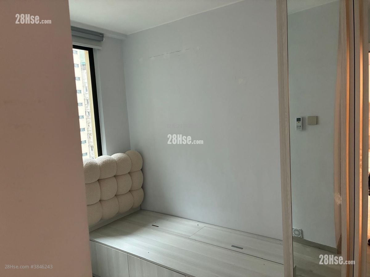 Green Field Court Rental 3 Bedrooms , 2 Bathrooms 620 ft²