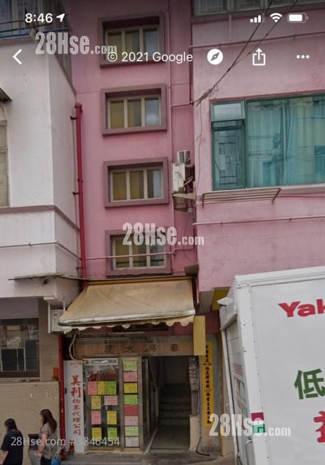 main door: Tai Hing Building Rental 1 Bedroom , 1 Bathroom 210 ft²