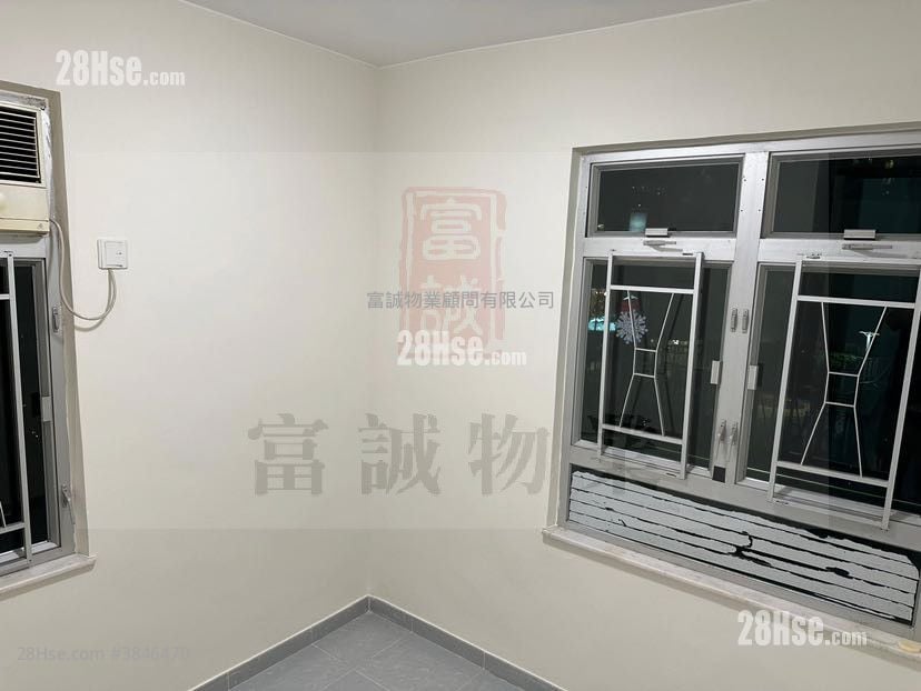 油塘中心 售盤 2 房 , 1 浴室 489 平方呎