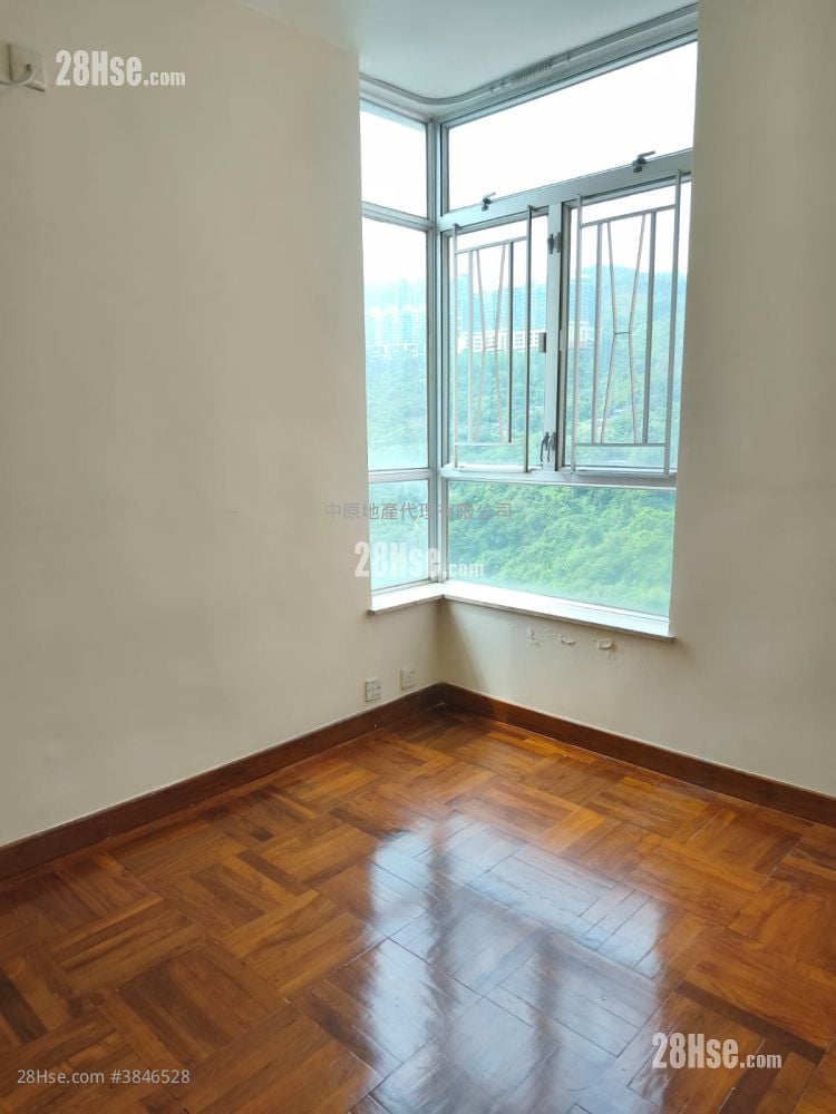 Discovery Park Rental 645 ft²