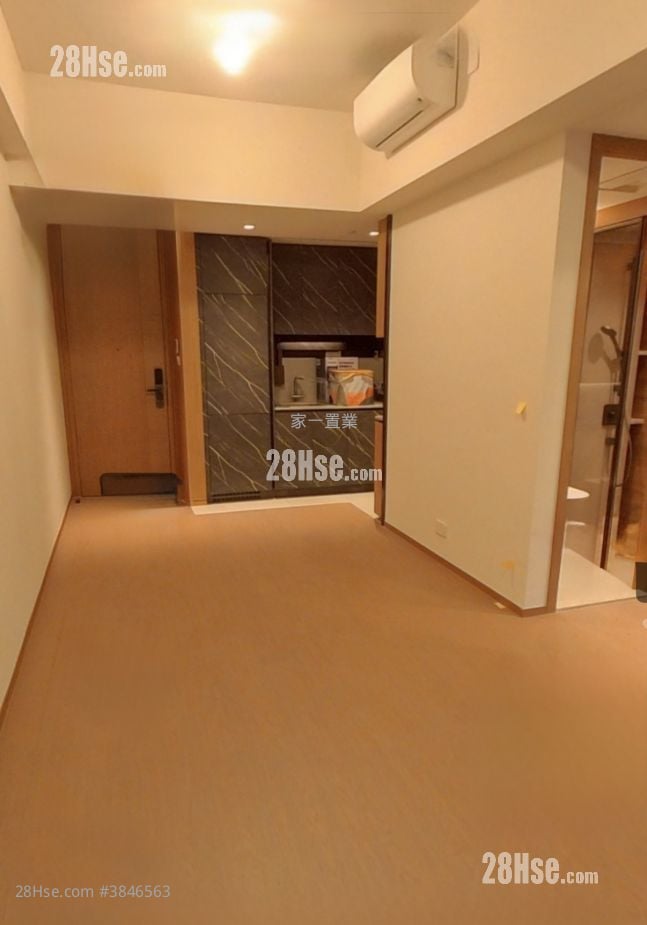 Onmantin Rental 2 Bedrooms , 1 Bathroom 525 ft²
