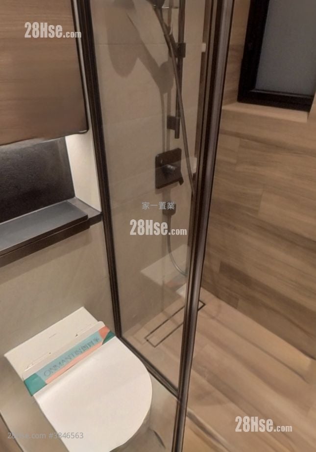 Onmantin Rental 2 Bedrooms , 1 Bathroom 525 ft²