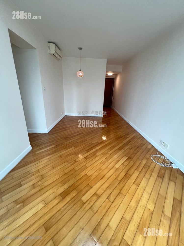 Sorrento Rental 3 Bedrooms , 2 Bathrooms 755 ft²