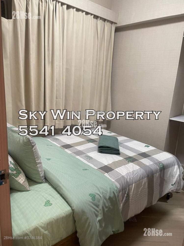 Lee Kwan Building Sell 3 Bedrooms , 1 Bathroom 528 ft²