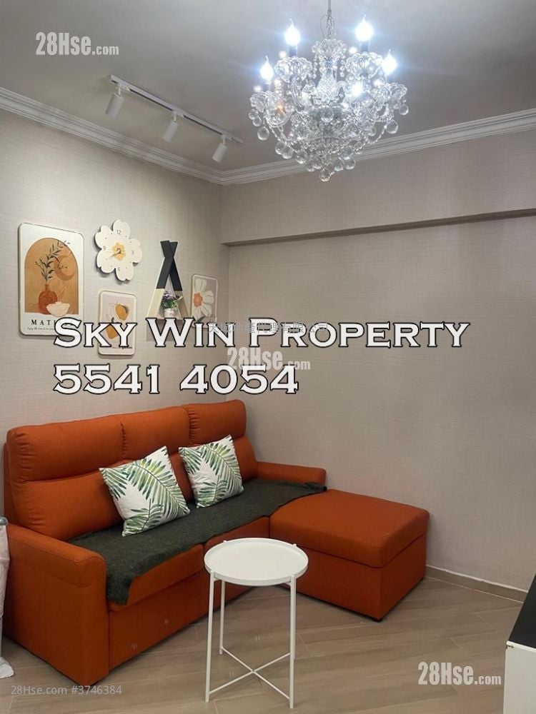 Lee Kwan Building Sell 3 Bedrooms , 1 Bathroom 528 ft²
