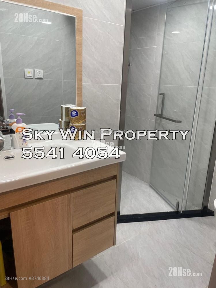 Lee Kwan Building Sell 3 Bedrooms , 1 Bathroom 528 ft²