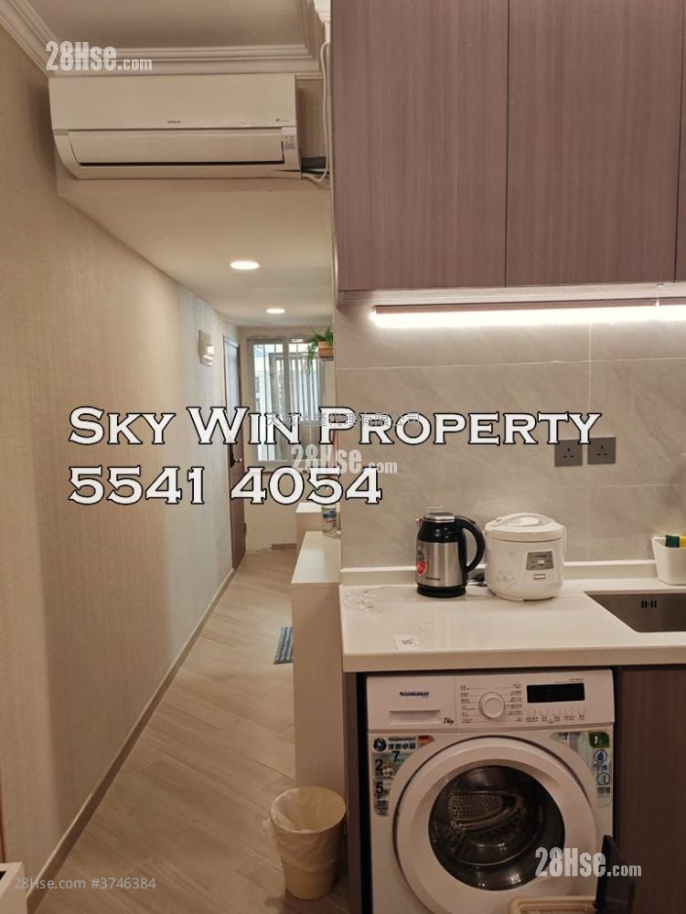 Lee Kwan Building Sell 3 Bedrooms , 1 Bathroom 528 ft²