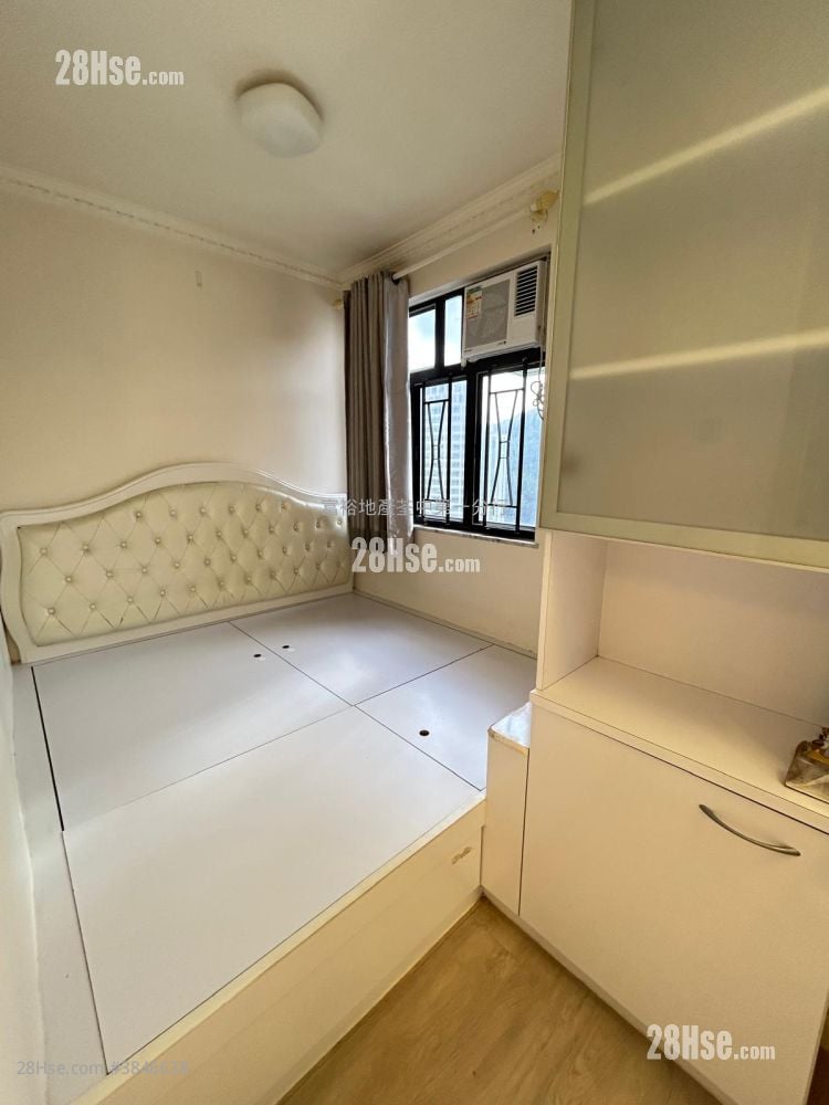 Tsuen Wan Centre Rental 1 Bedroom 324 ft²