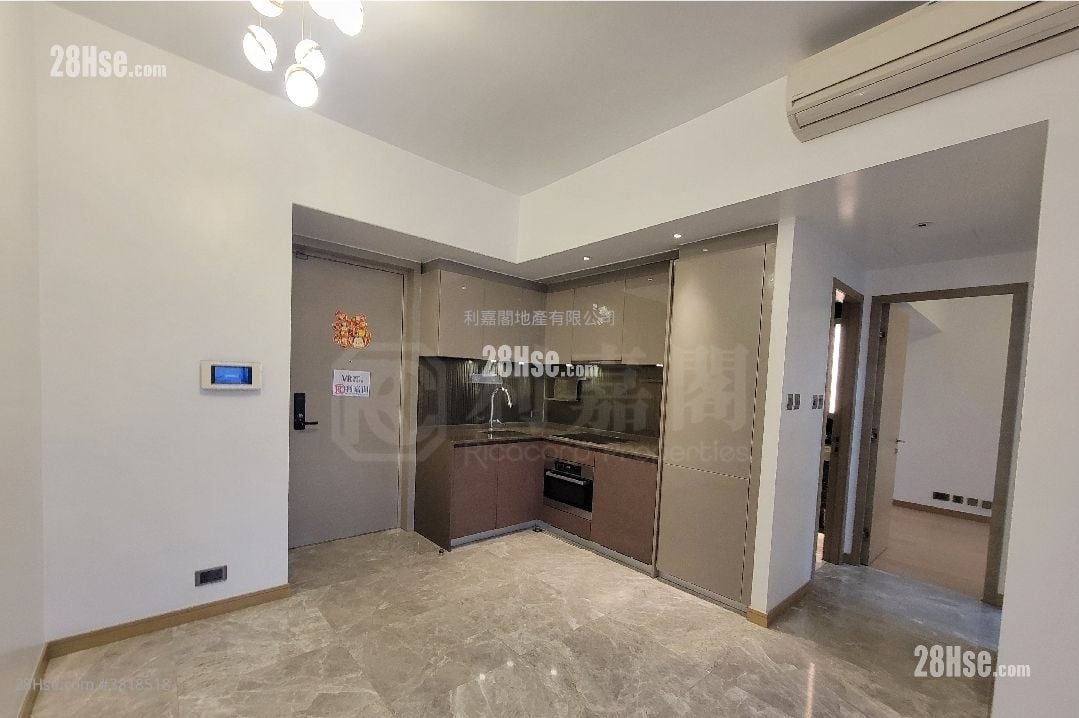 Harbour Pinnacle Sell 2 Bedrooms , 1 Bathroom 508 ft²