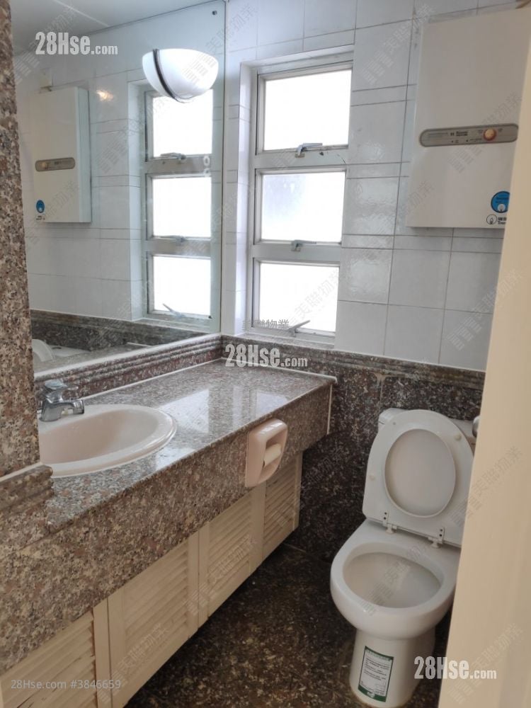 Kingswood Villas Rental 2 Bedrooms , 1 Bathroom 446 ft²