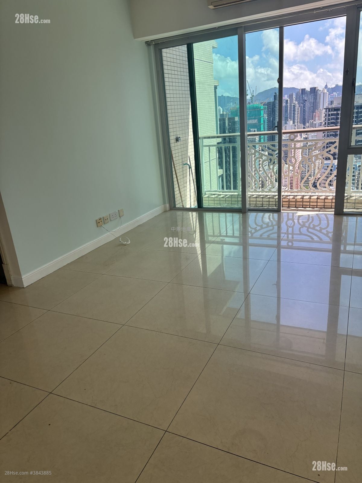 Sky Tower Sell 2 Bedrooms , 1 Bathroom 539 ft²