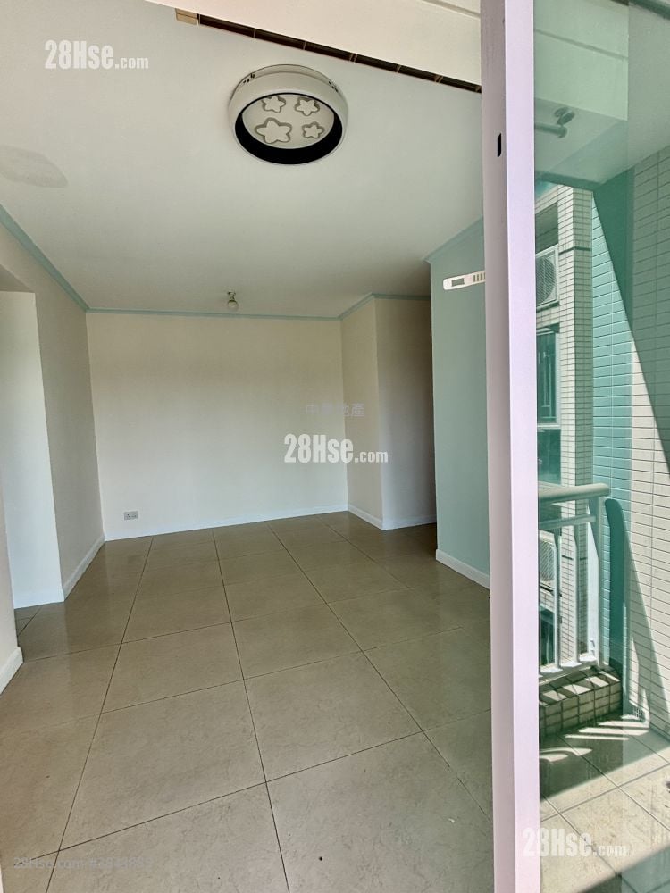 Sky Tower Sell 2 Bedrooms , 1 Bathroom 539 ft²