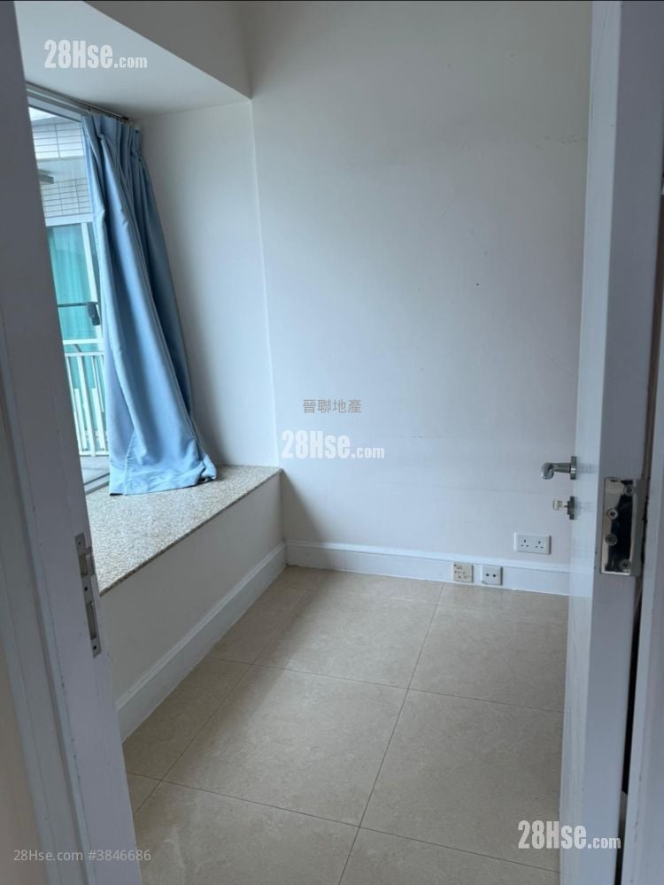 Festival City Rental 3 Bedrooms , 2 Bathrooms 678 ft²