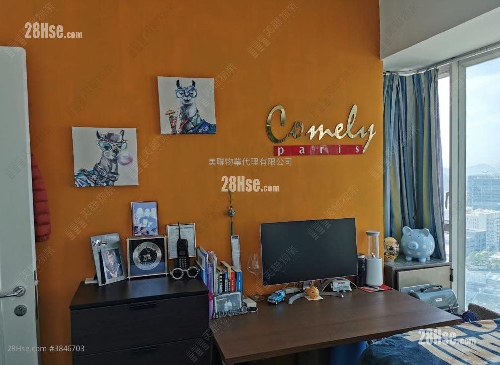 Le Prestige Sell 4 Bedrooms , 3 Bathrooms 971 ft²
