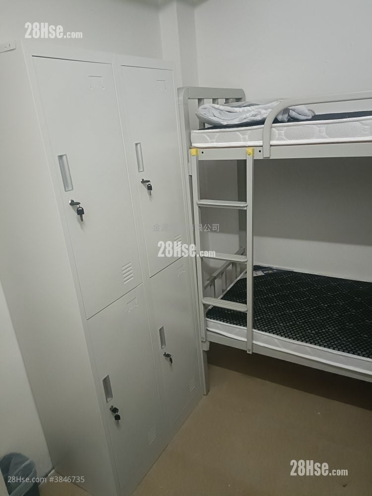 On On Building Rental 80 ft²
